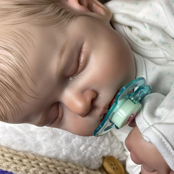 Bébé reborn garçon avec les yeux fermés - Léo - Mon Petit Ange