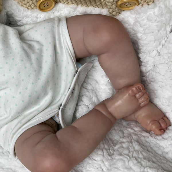 Bébé reborn garçon avec les yeux fermés - Léo - Mon Petit Ange