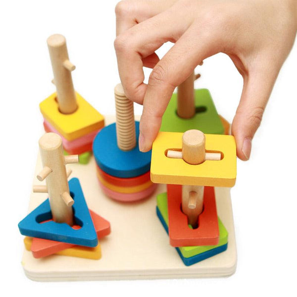 Jeu éducatif d'assemblage en fonction des formes et des couleurs pour enfant