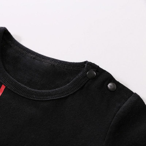 Pyjama manga bebe akatsuki avec col rond et fermeture avec bouton pression